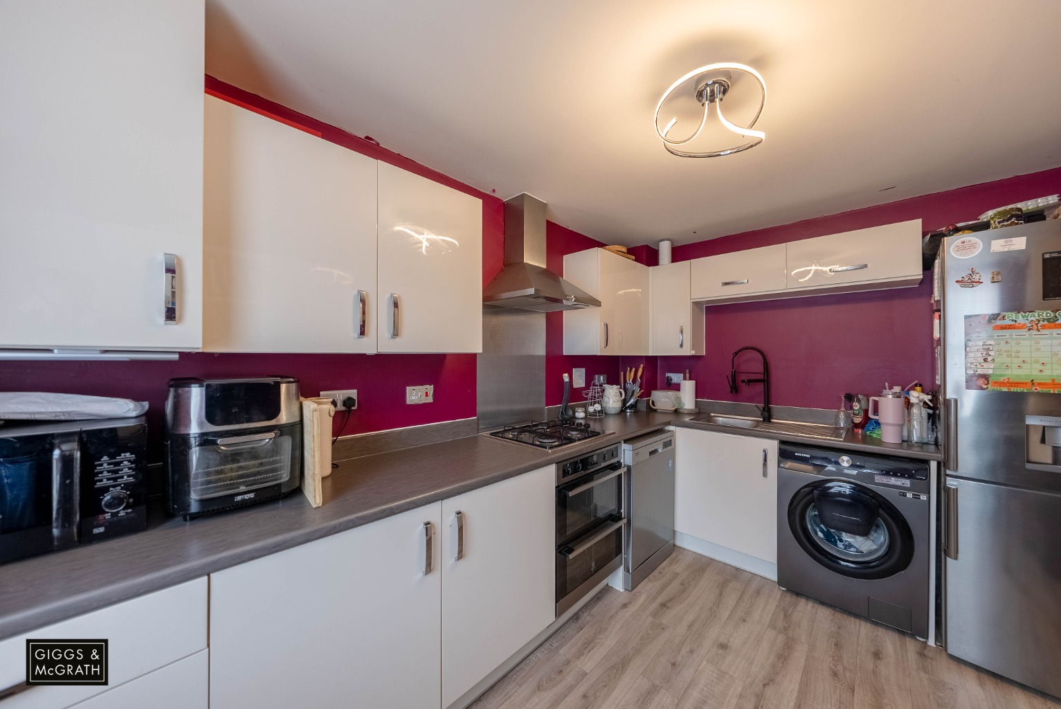 3 bed detached house for sale in Lawrence Drive, Huntingdon 7