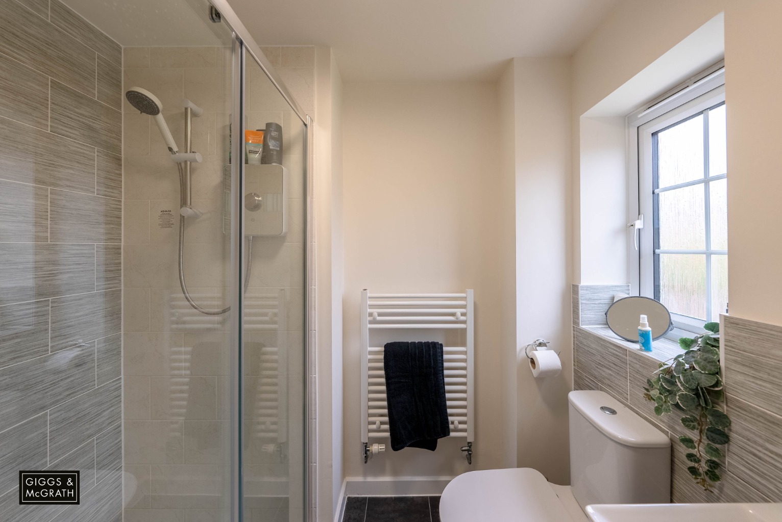 3 bed detached house for sale in Lawrence Drive, Huntingdon 14