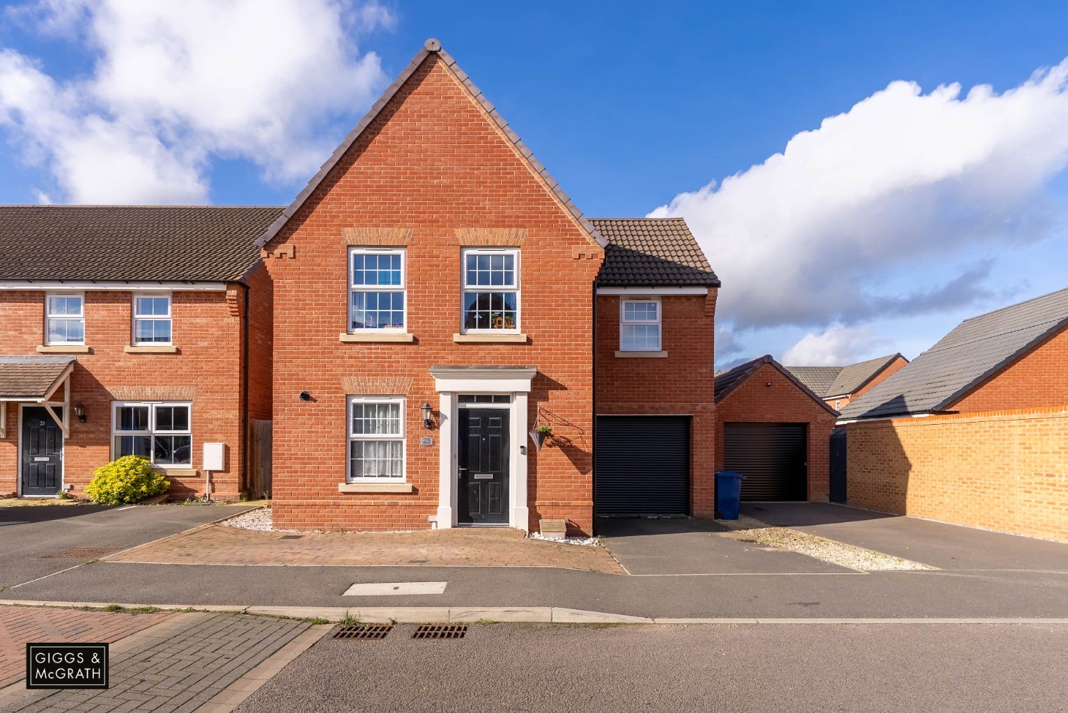 3 bed detached house for sale in Lawrence Drive, Huntingdon  - Property Image 1