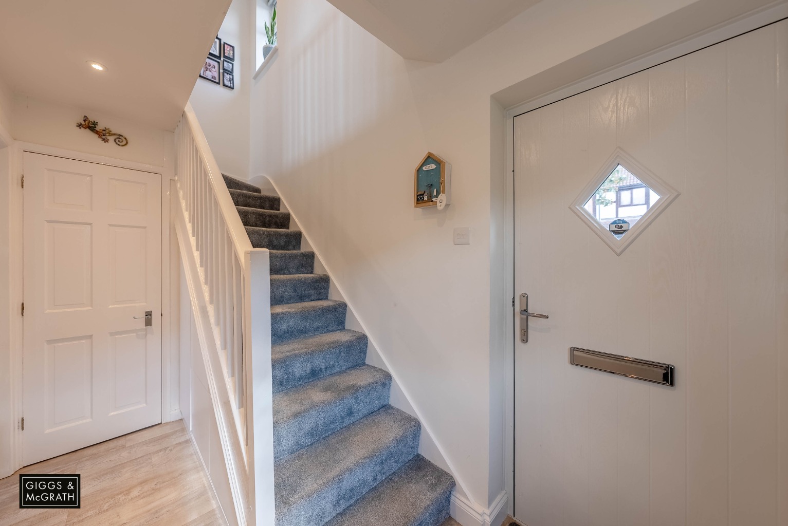 4 bed detached house for sale in Crowhill, Huntingdon 9