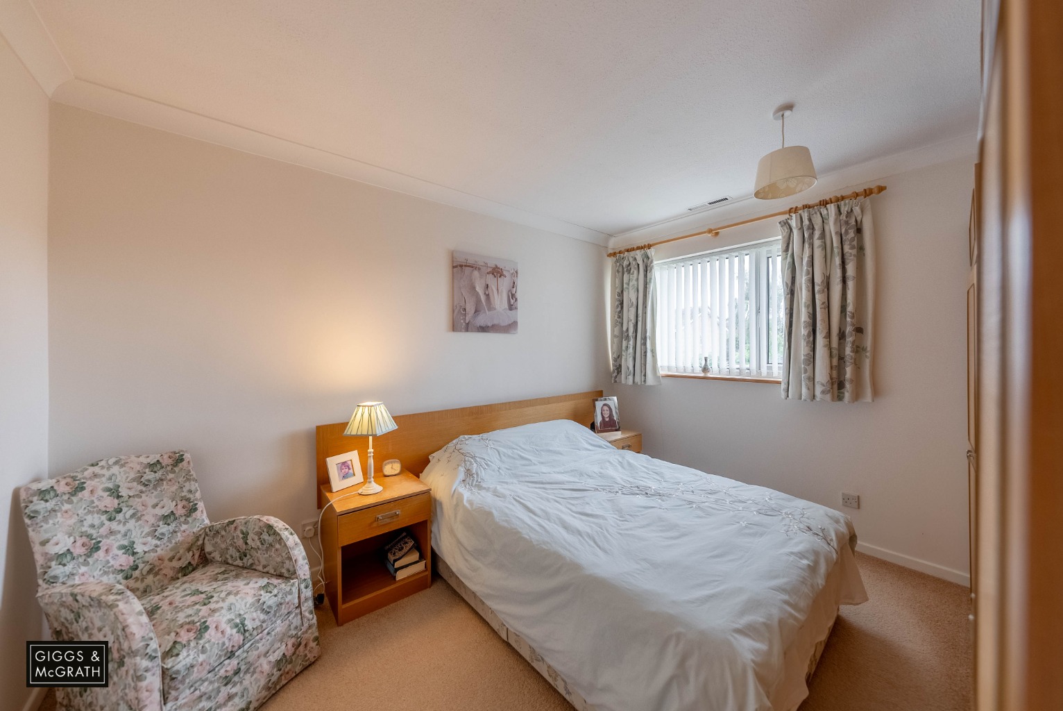 3 bed detached house for sale in Townsend Road, Cambridgeshire  - Property Image 15