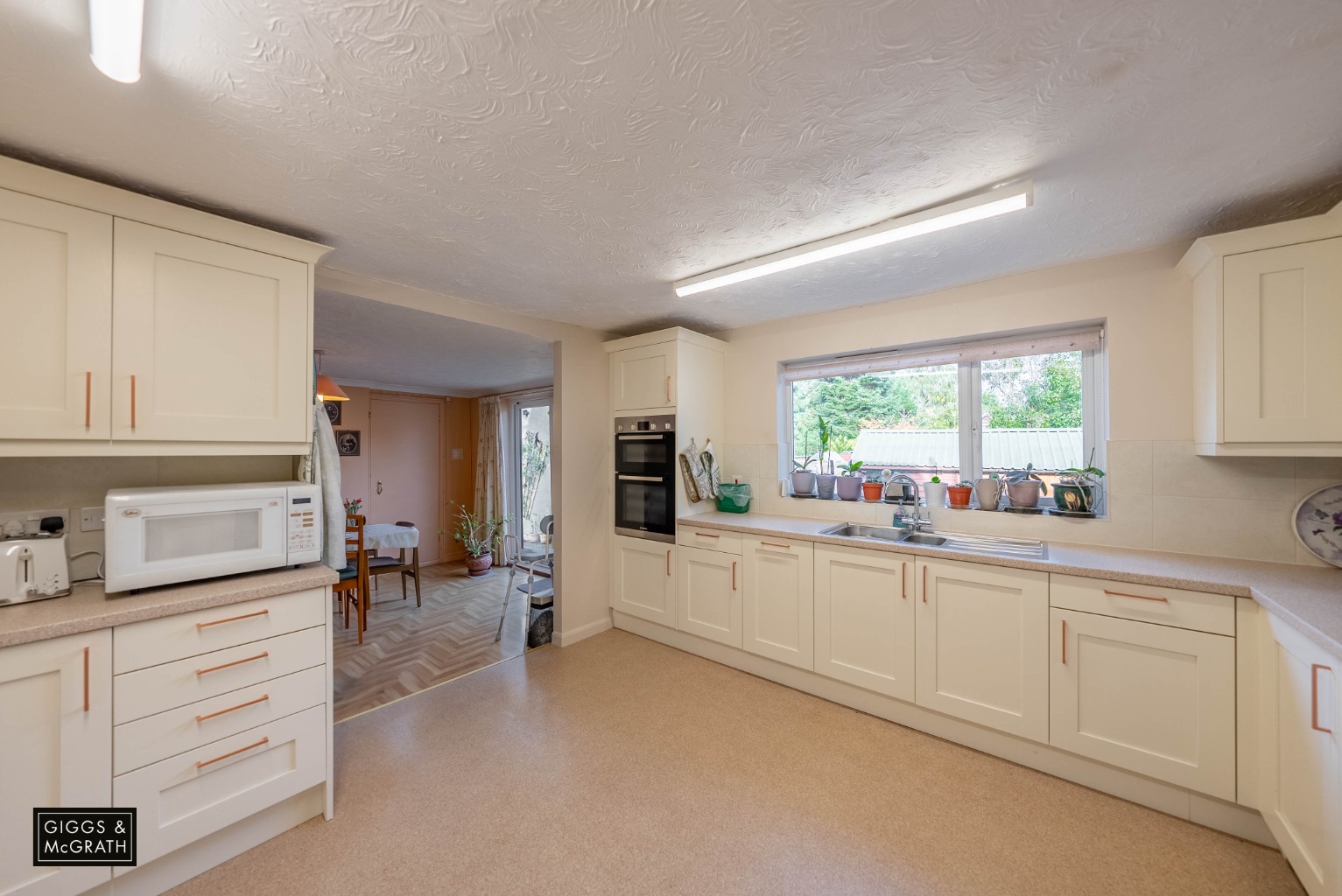 5 bed detached house for sale in High Street, Huntingdon 8