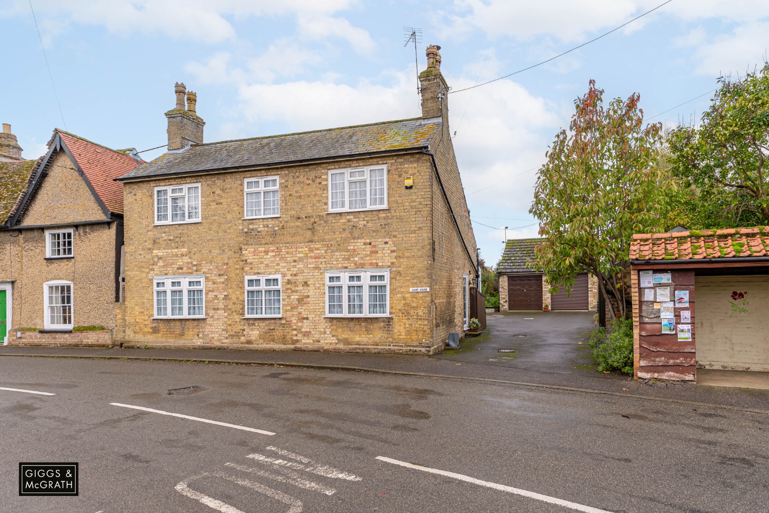 5 bed detached house for sale in High Street, Huntingdon  - Property Image 11