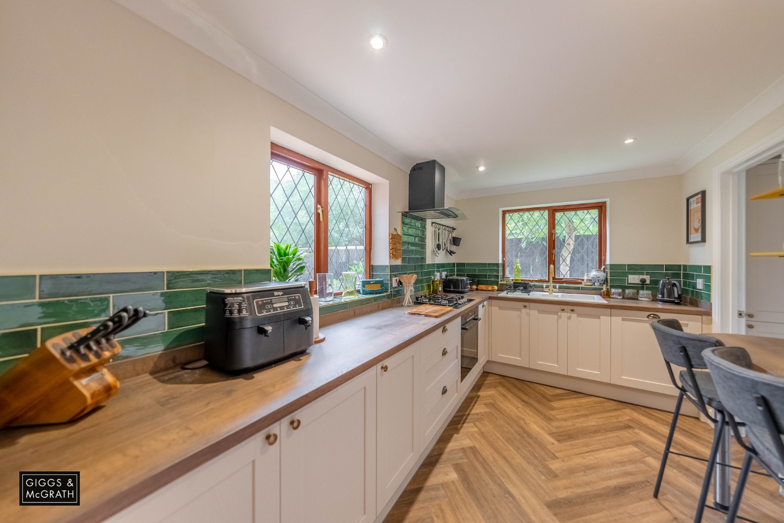 5 bed detached house for sale in Tamar Close, St. Ives 1