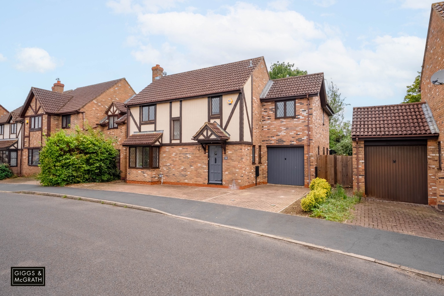 5 bed detached house for sale in Tamar Close, St. Ives  - Property Image 1