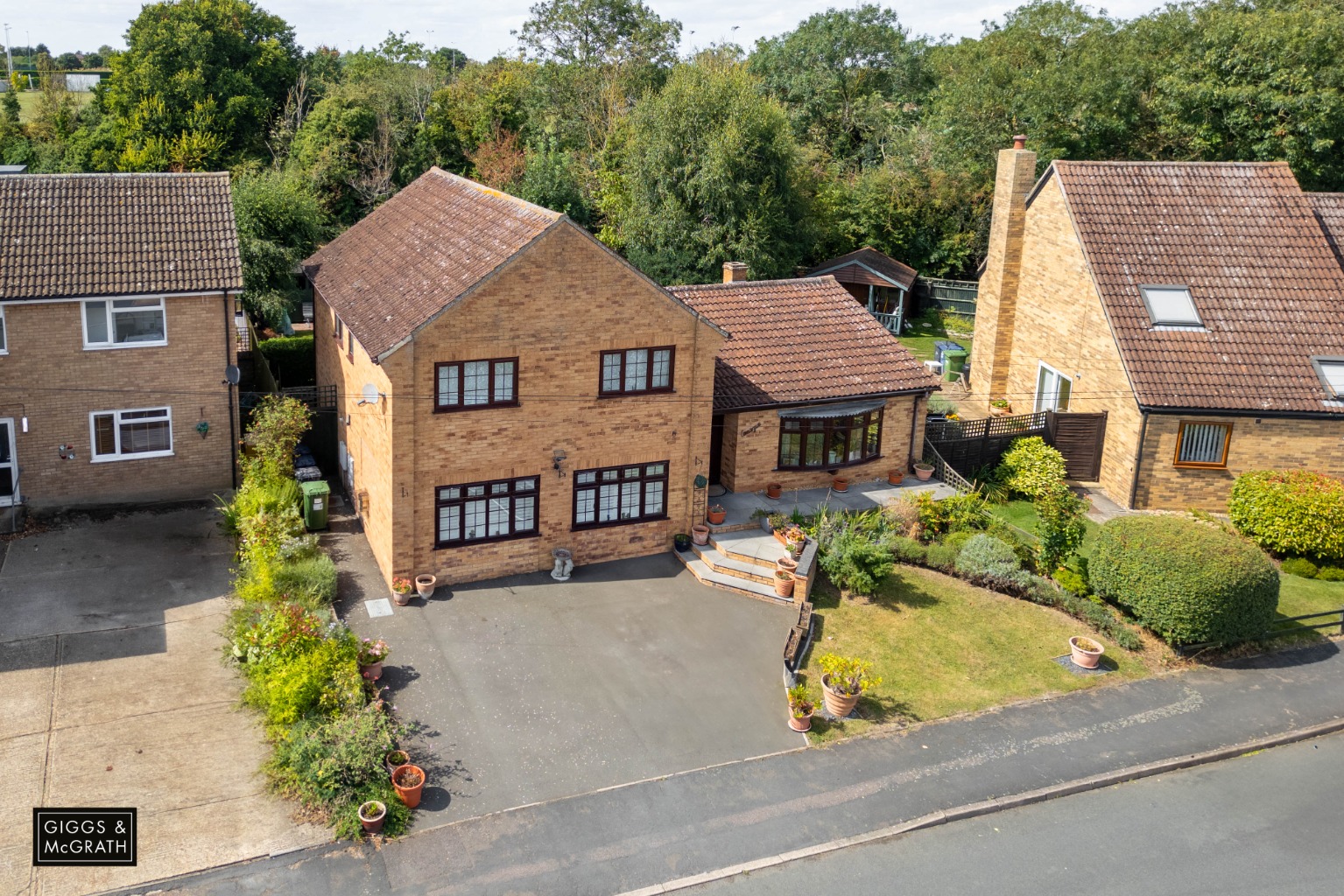 5 bed detached house for sale in Virginia Way, St. Ives  - Property Image 1