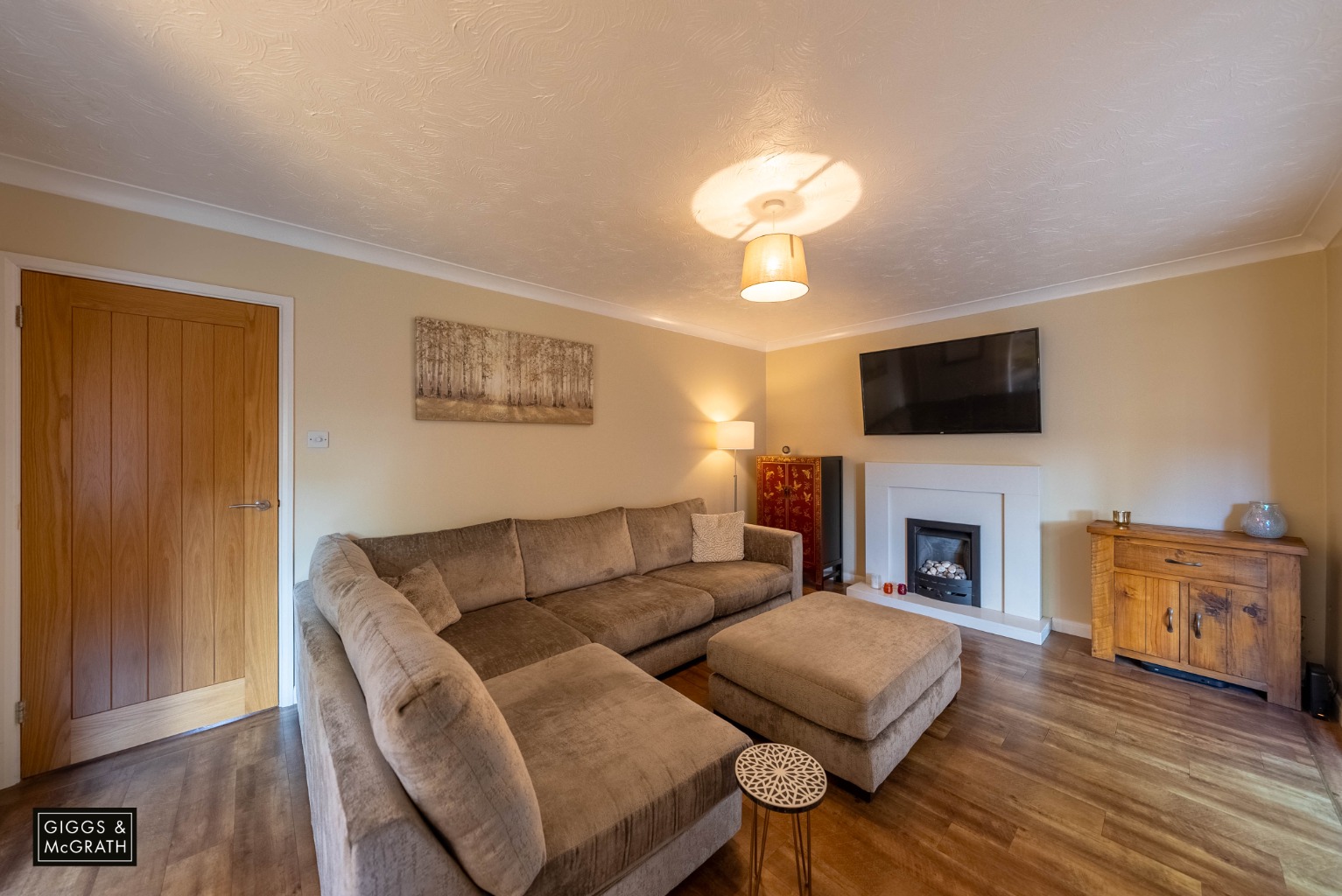 4 bed detached house for sale in Westbrooke Close, Huntingdon 3