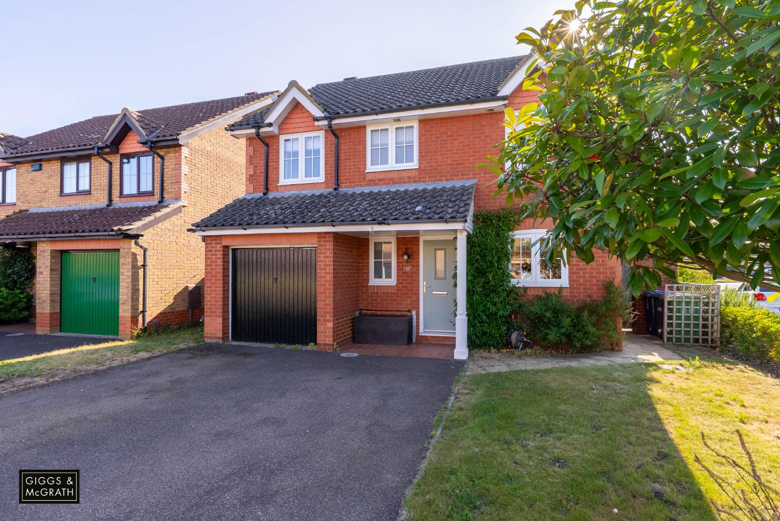 4 bed detached house for sale in Westbrooke Close, Huntingdon  - Property Image 1