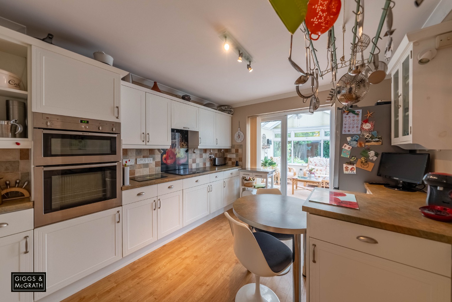 4 bed detached house for sale in Payn Close, Huntingdon 4