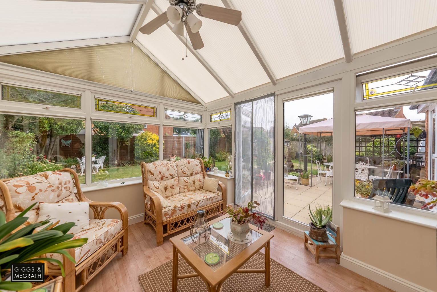 4 bed detached house for sale in Payn Close, Huntingdon 8