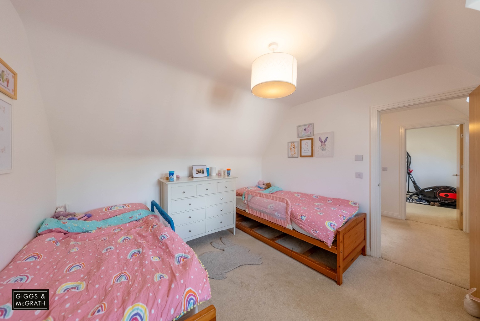 5 bed detached house for sale in Central Avenue, Huntingdon 13