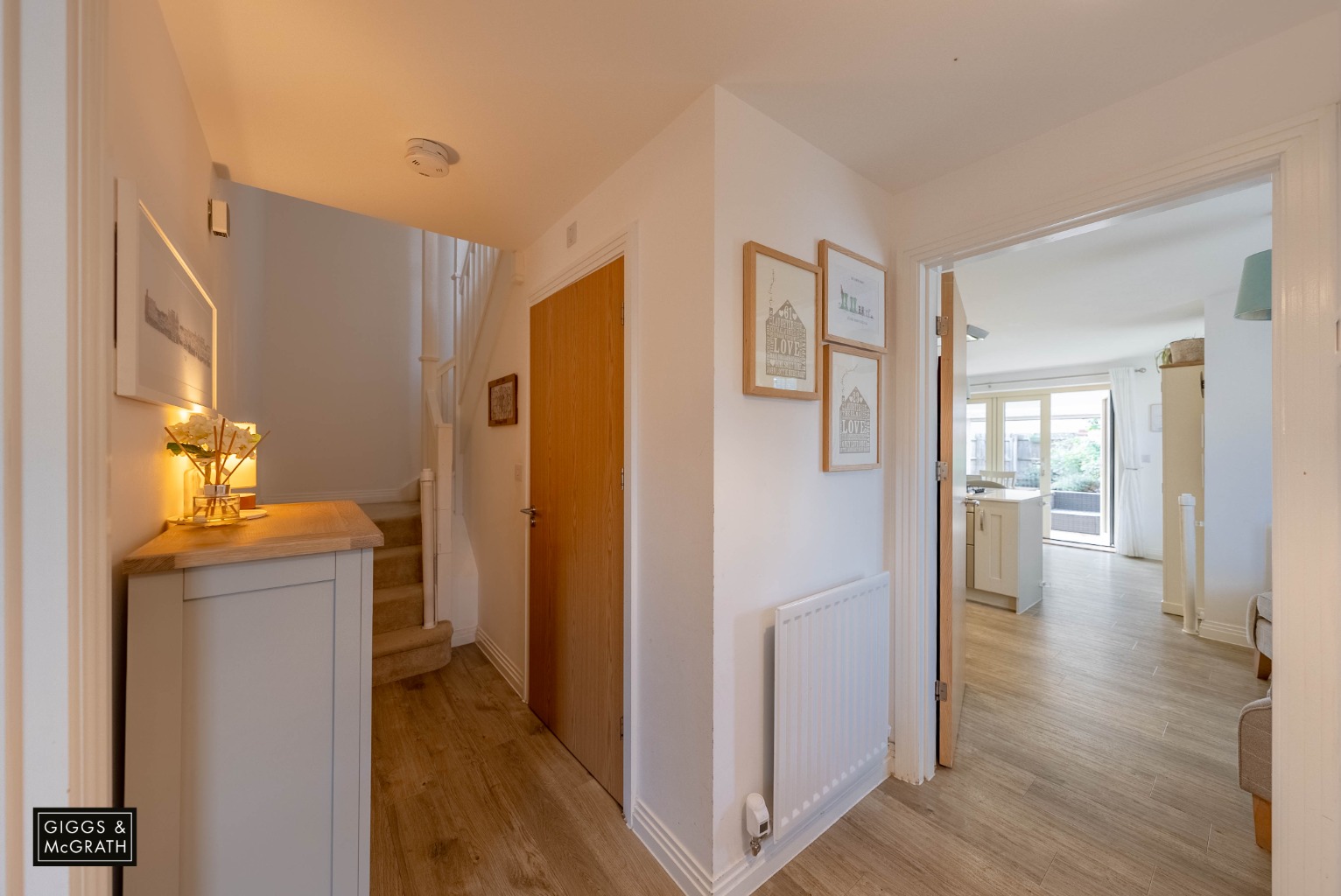 5 bed detached house for sale in Central Avenue, Huntingdon 7