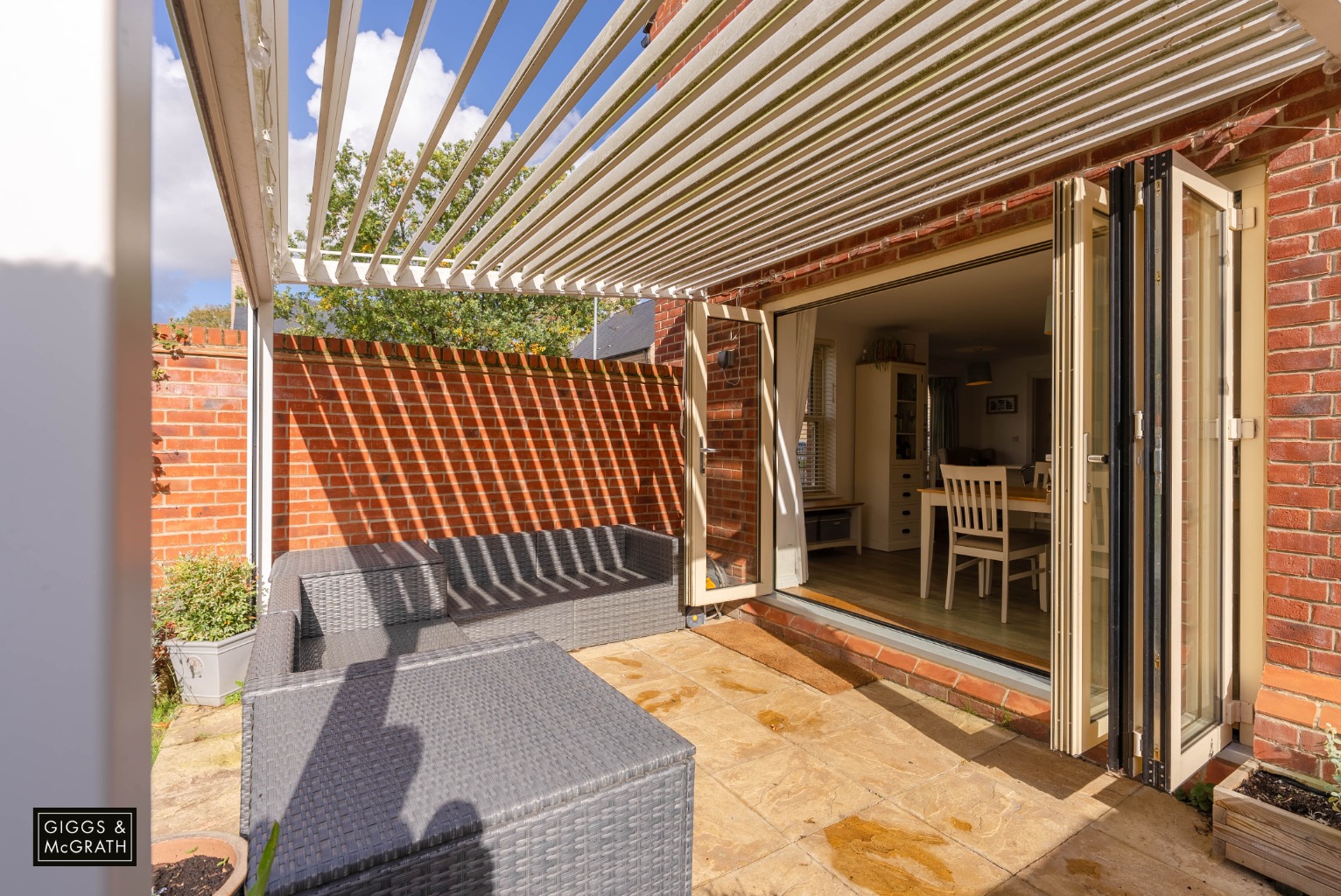 5 bed detached house for sale in Central Avenue, Huntingdon 6