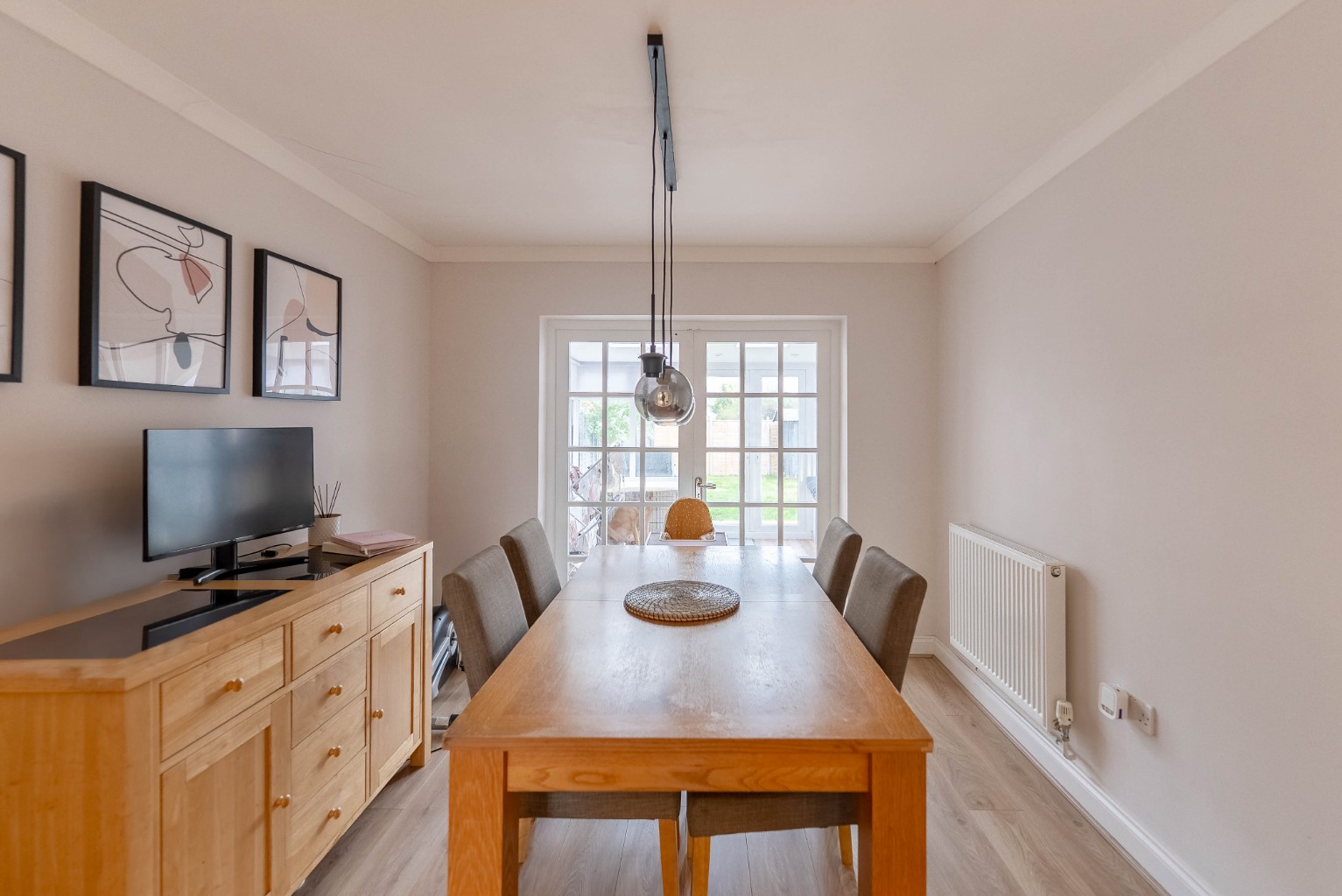 3 bed semi-detached house for sale in Greenfields, Huntingdon  - Property Image 6