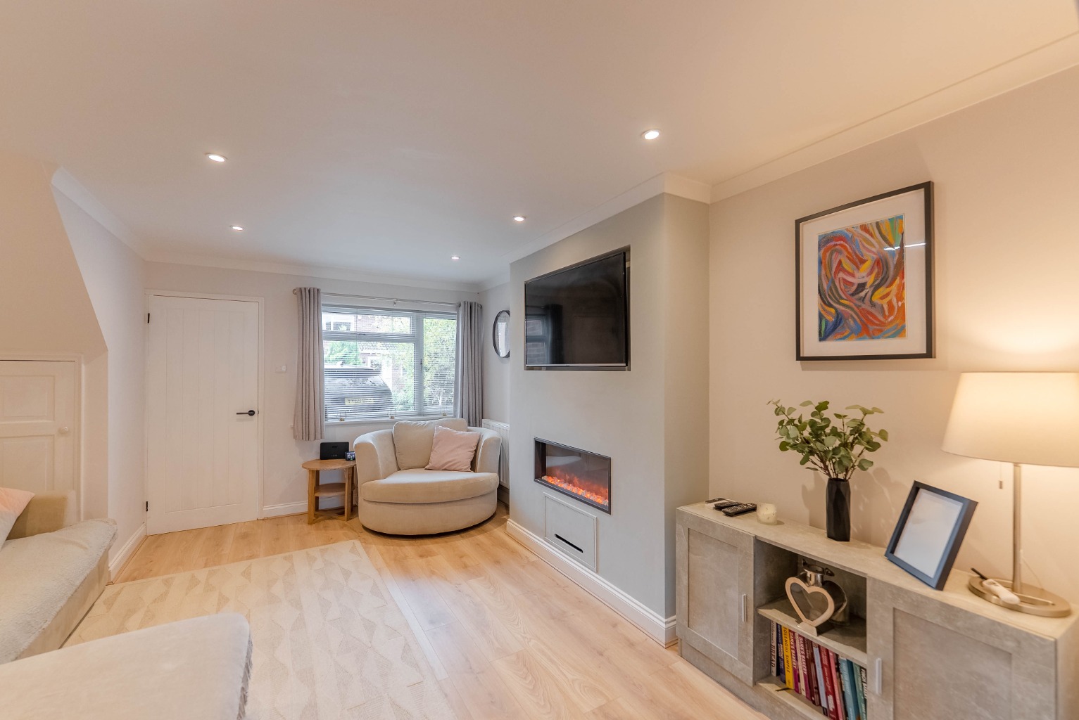 3 bed semi-detached house for sale in Greenfields, Huntingdon 7