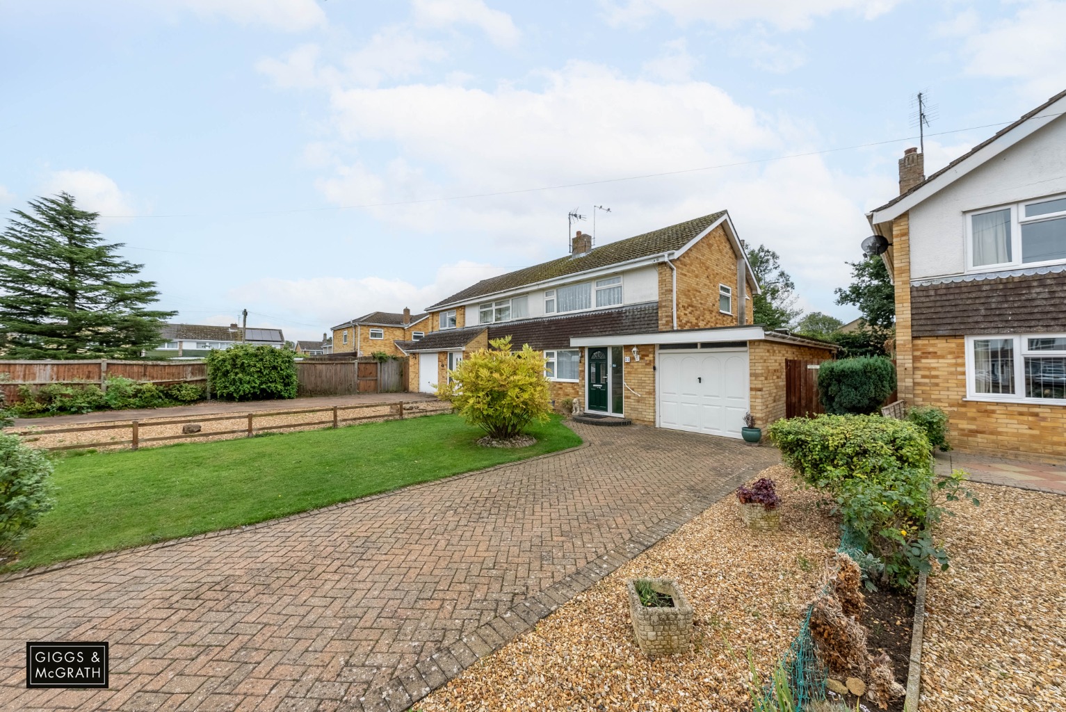 3 bed semi-detached house for sale in Warren Road, St. Ives  - Property Image 17