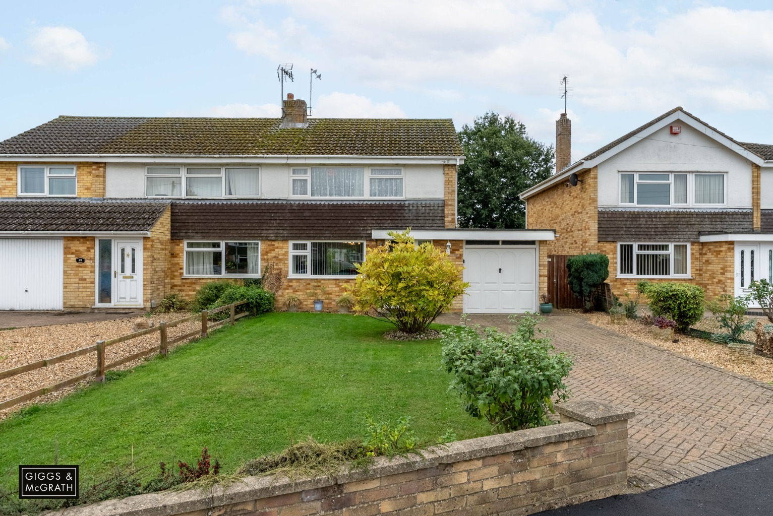 3 bed semi-detached house for sale in Warren Road, St. Ives  - Property Image 1