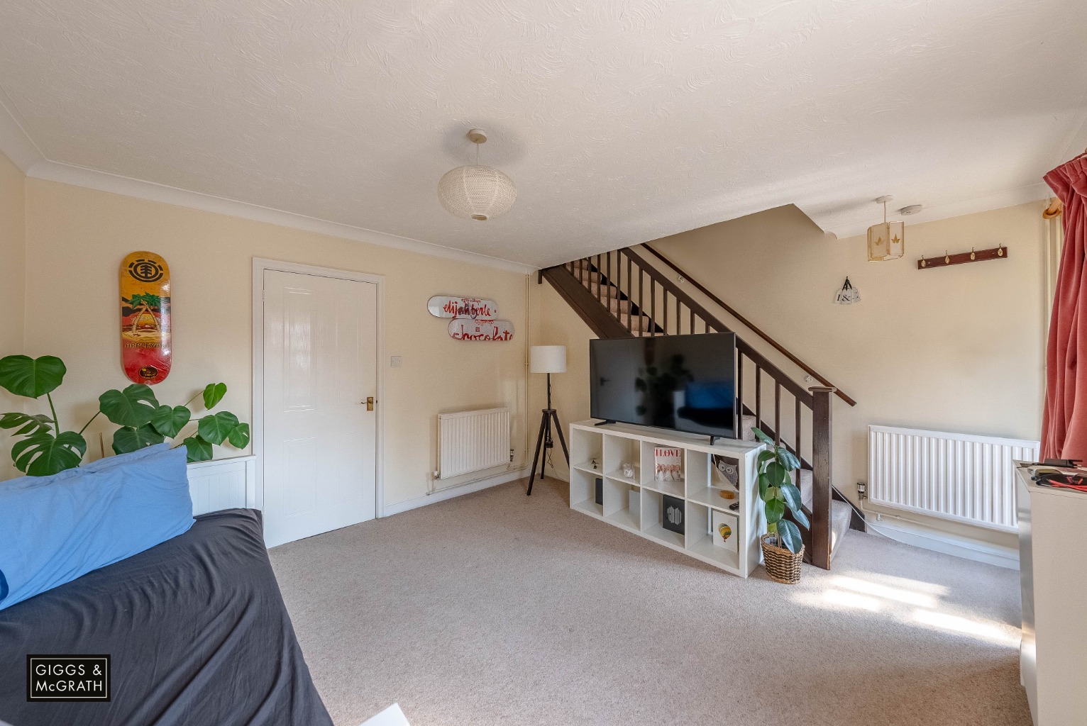 2 bed end of terrace house for sale in Robbs Walk, St. Ives  - Property Image 2