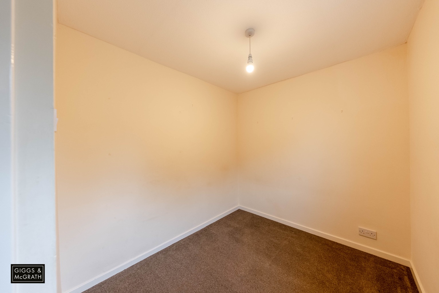 3 bed terraced house for sale in Coldhams Crescent, Huntingdon 10