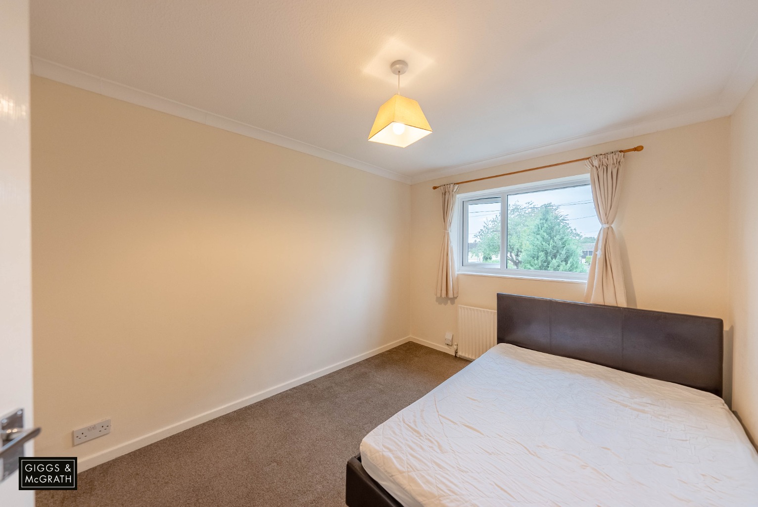 3 bed terraced house for sale in Coldhams Crescent, Huntingdon 7