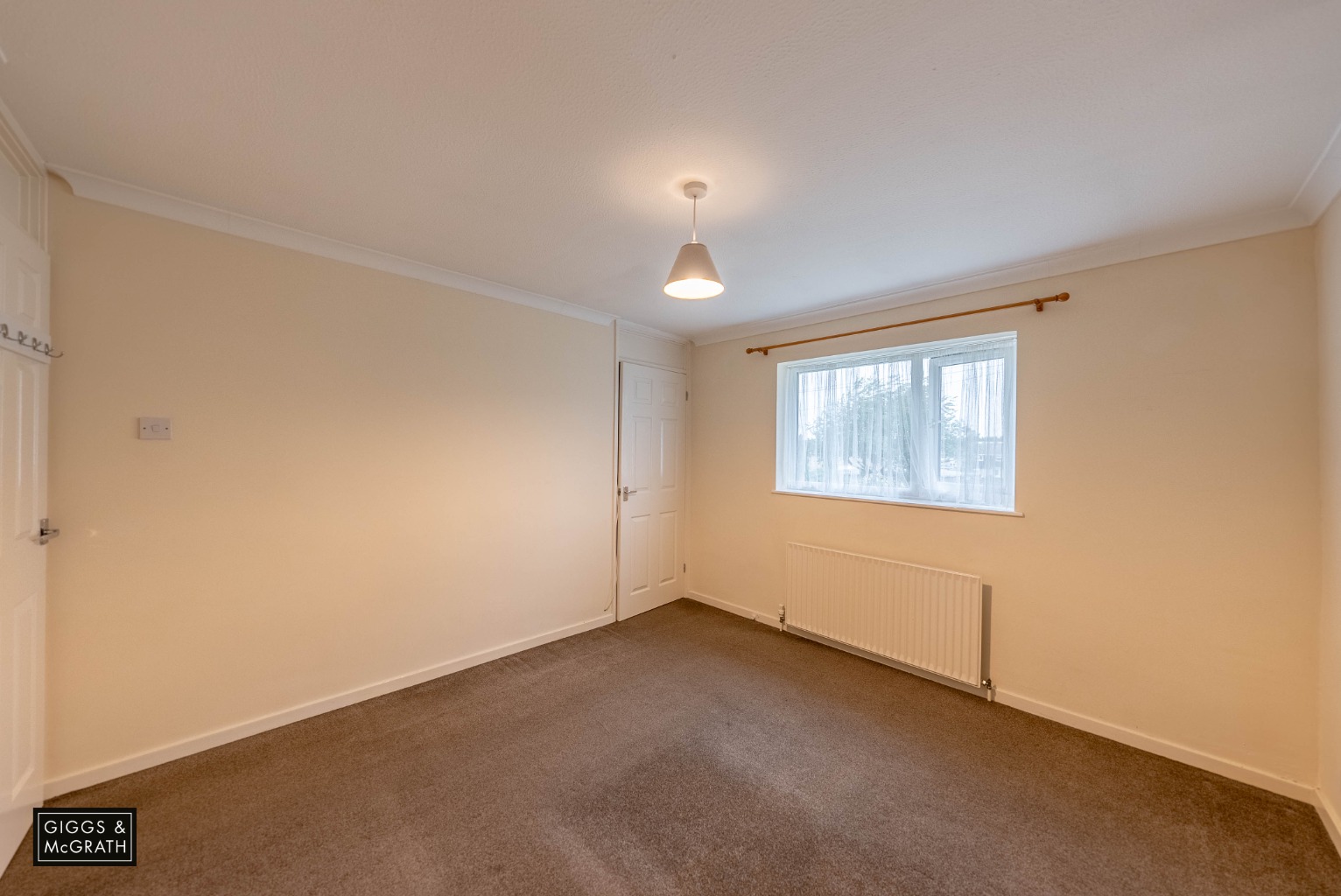 3 bed terraced house for sale in Coldhams Crescent, Huntingdon  - Property Image 10