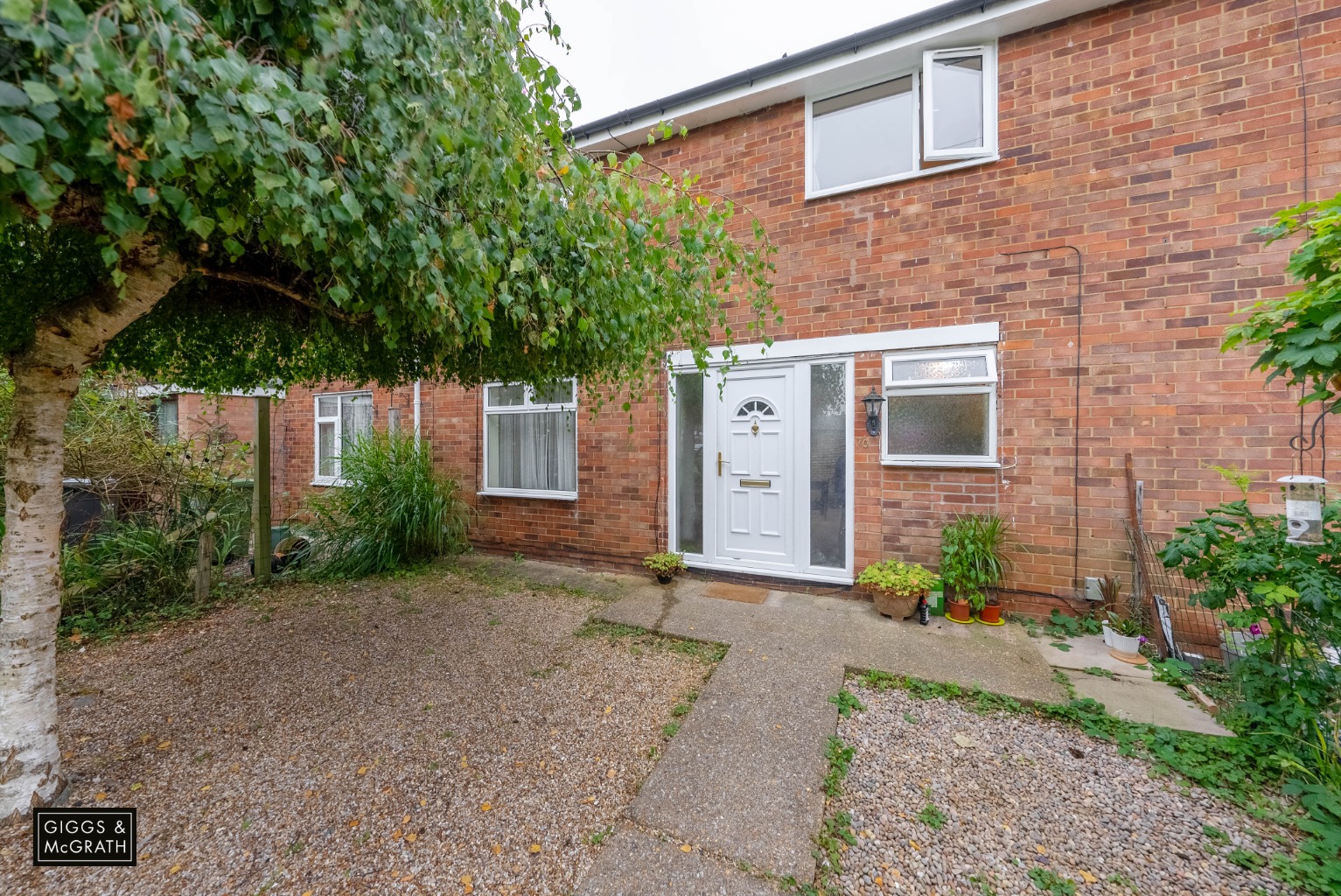 3 bed terraced house for sale in Coldhams Crescent, Huntingdon  - Property Image 1