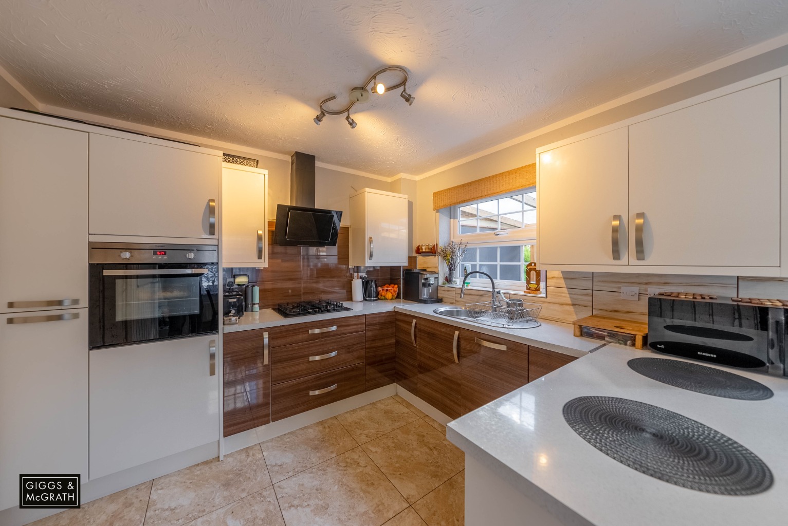 3 bed detached house for sale in Howell Drive, Huntingdon 5