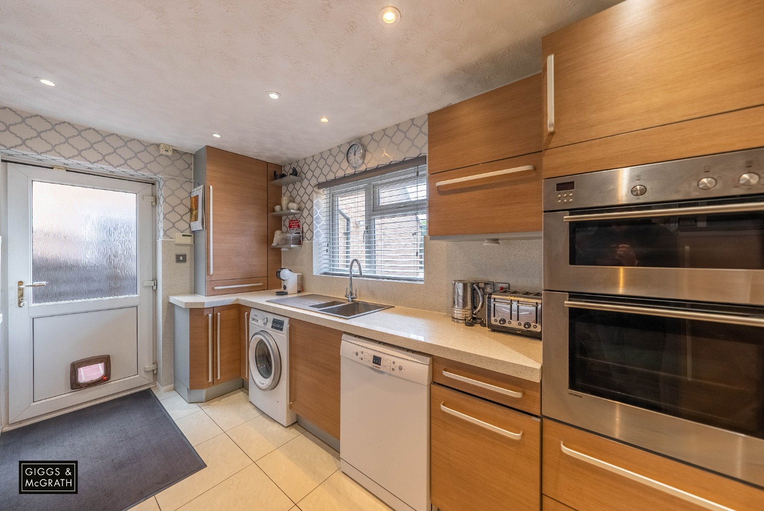 4 bed detached house for sale in Crane Street, Huntingdon 5