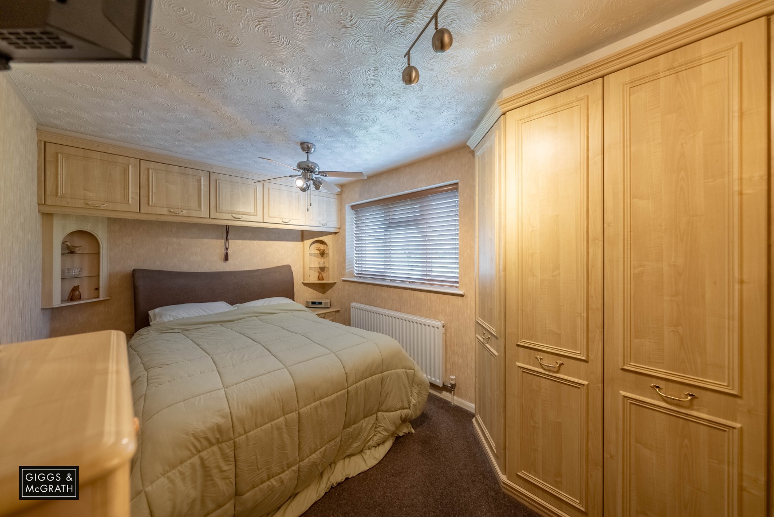 4 bed detached house for sale in Crane Street, Huntingdon 8