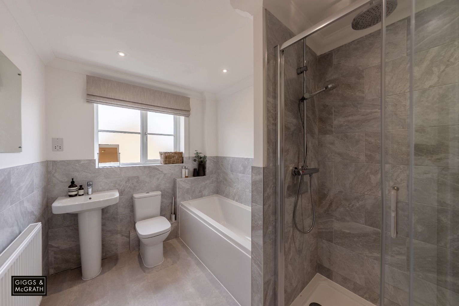 4 bed detached house for sale in Senliz Road, Huntingdon 10