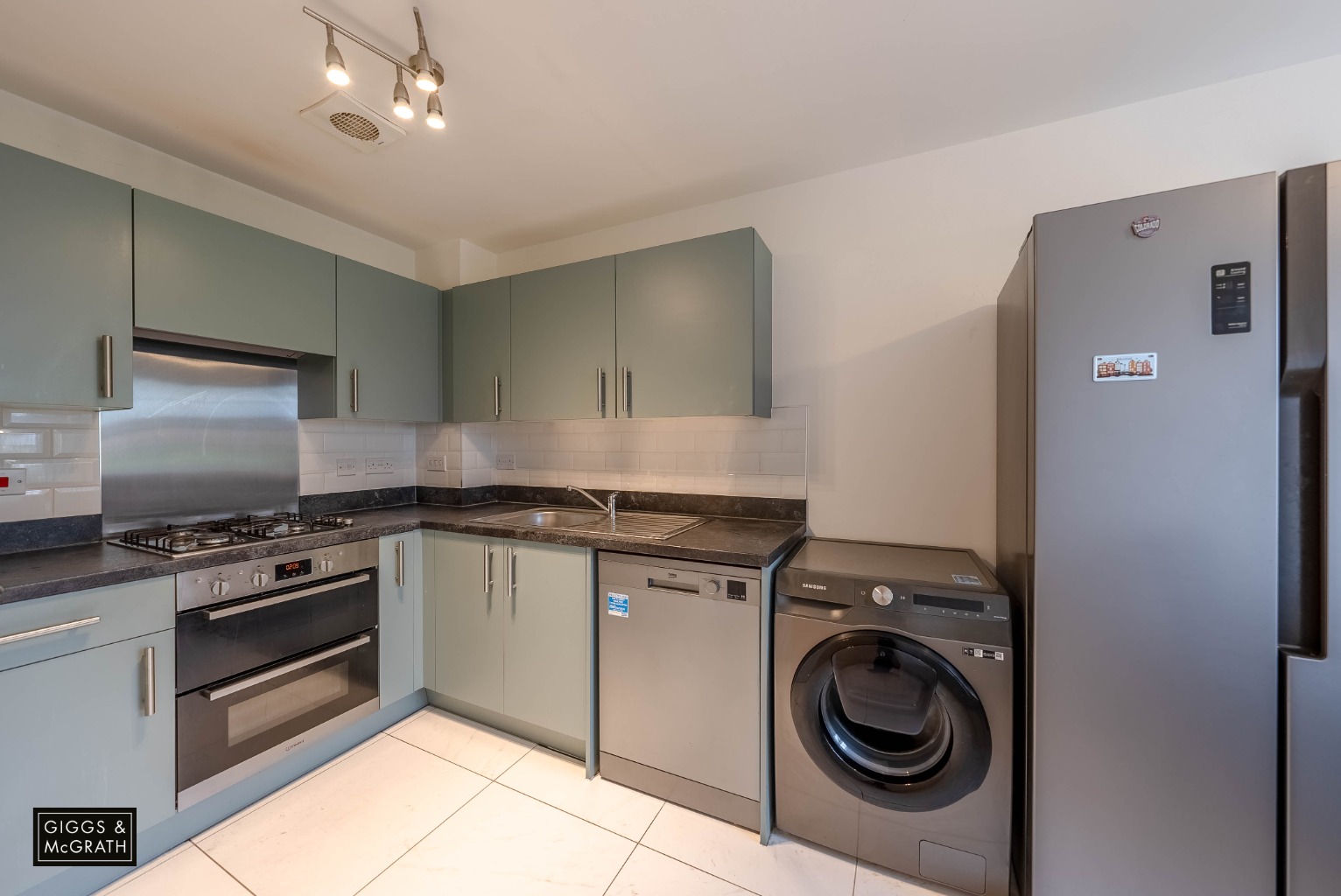 3 bed terraced house for sale in Brampton Gardens, Cambridgeshire  - Property Image 2