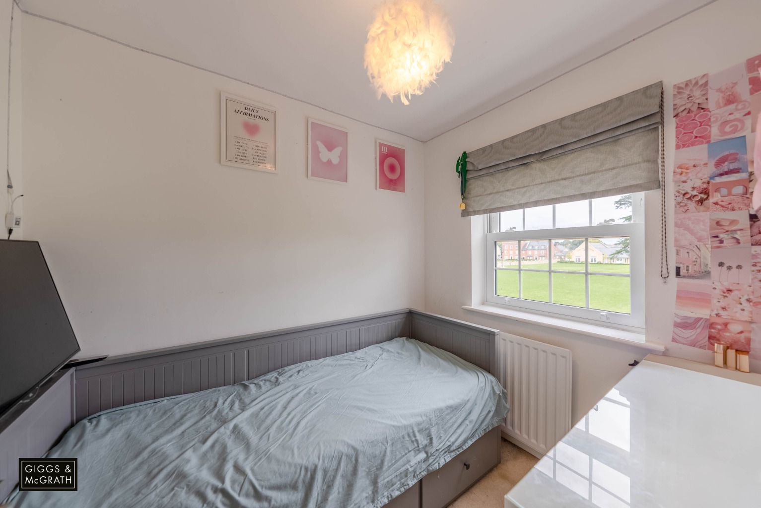 3 bed terraced house for sale in Brampton Gardens, Cambridgeshire  - Property Image 15