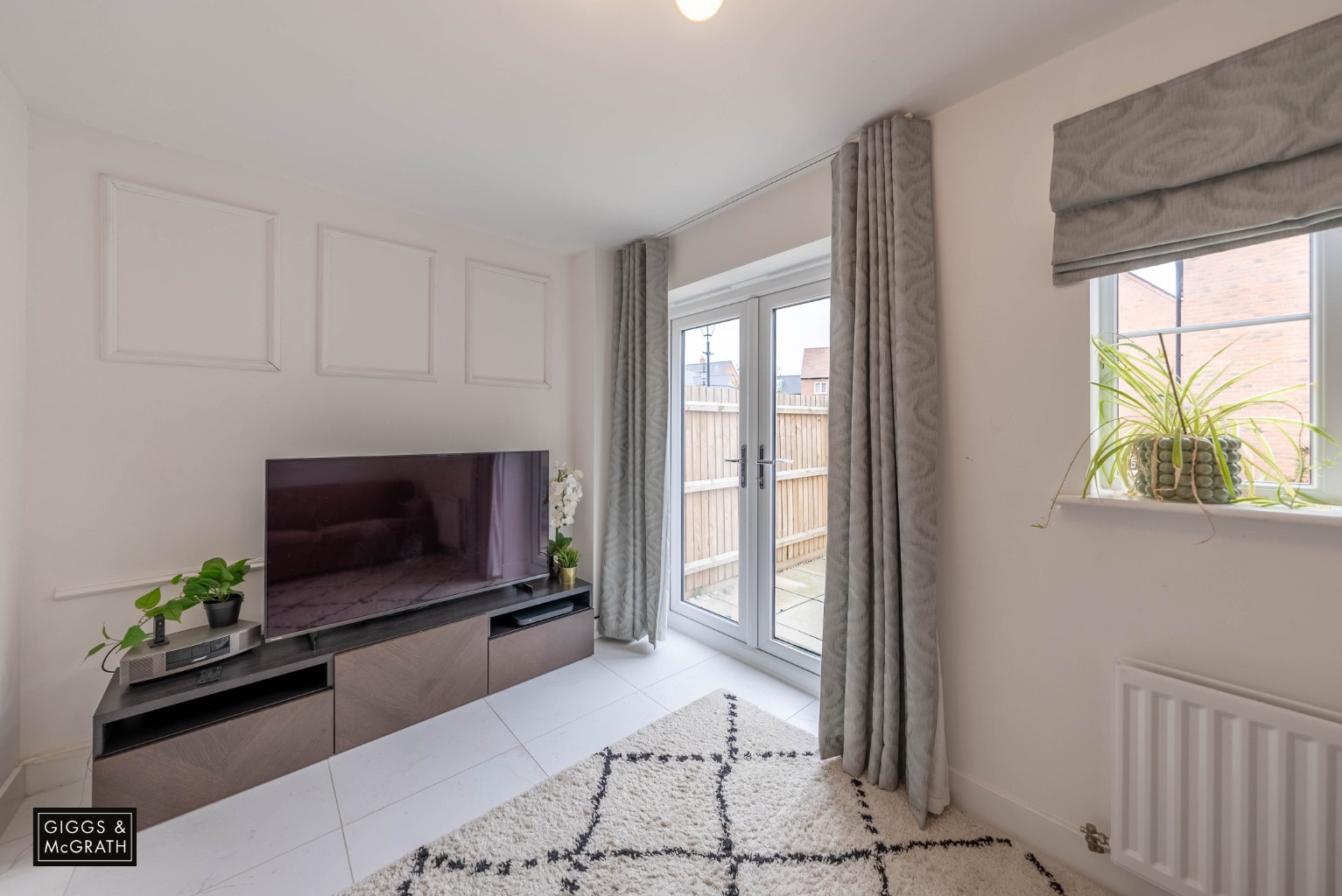 3 bed terraced house for sale in Brampton Gardens, Cambridgeshire  - Property Image 10