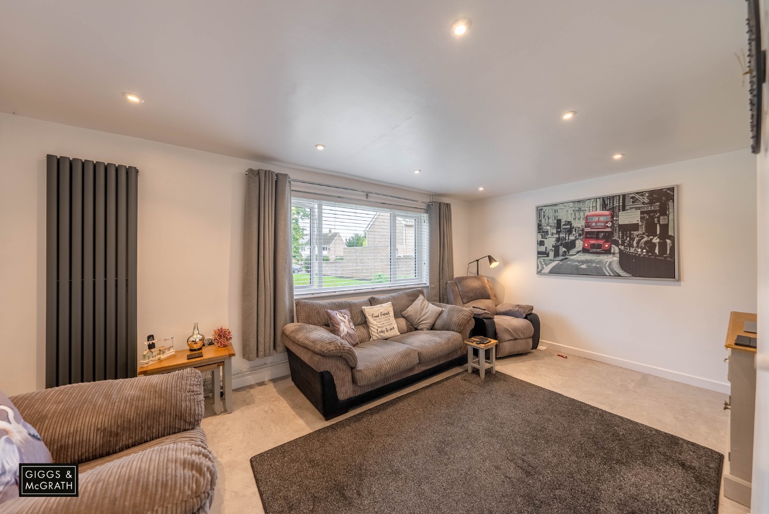 3 bed semi-detached house for sale in Highfield Avenue, Huntingdon 1