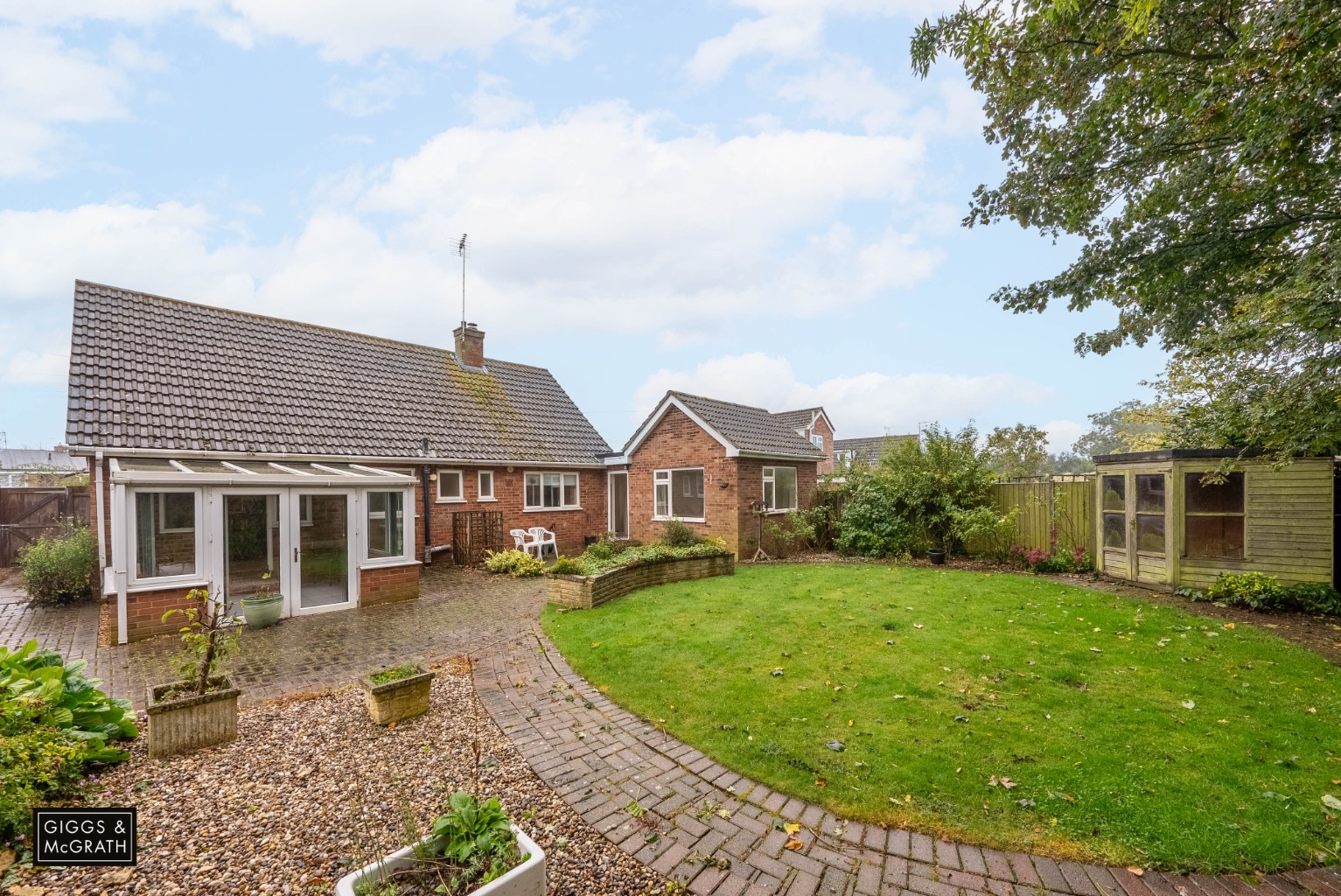 4 bed detached bungalow for sale in Chestnut Road, St. Ives 1