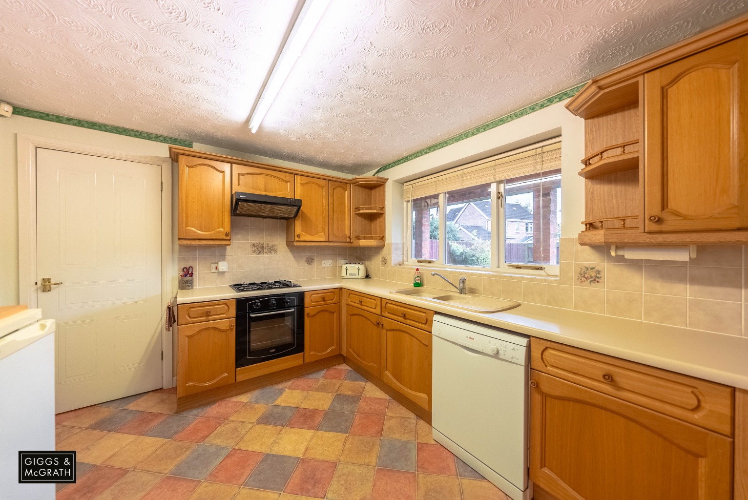 4 bed detached house for sale in Pathfinder Way, Huntingdon 6