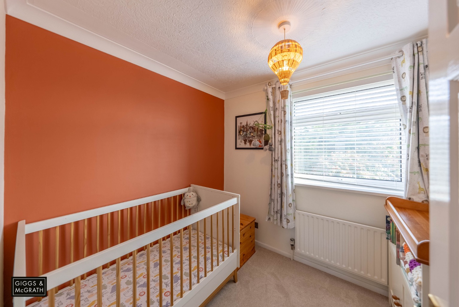 3 bed end of terrace house for sale in Curlew Close, St. Ives 10