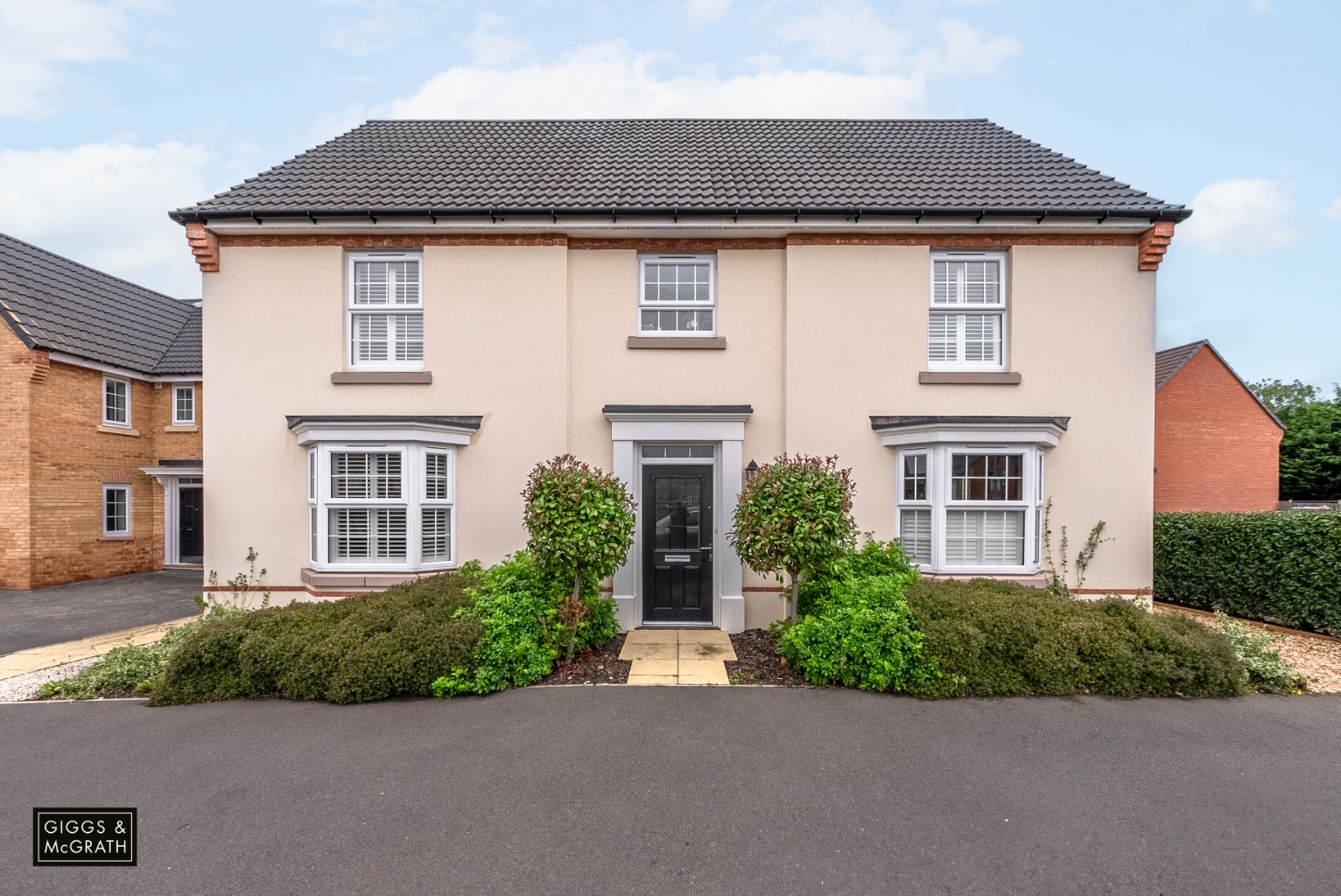 5 bed detached house for sale in Collinson Crescent, Huntingdon  - Property Image 1