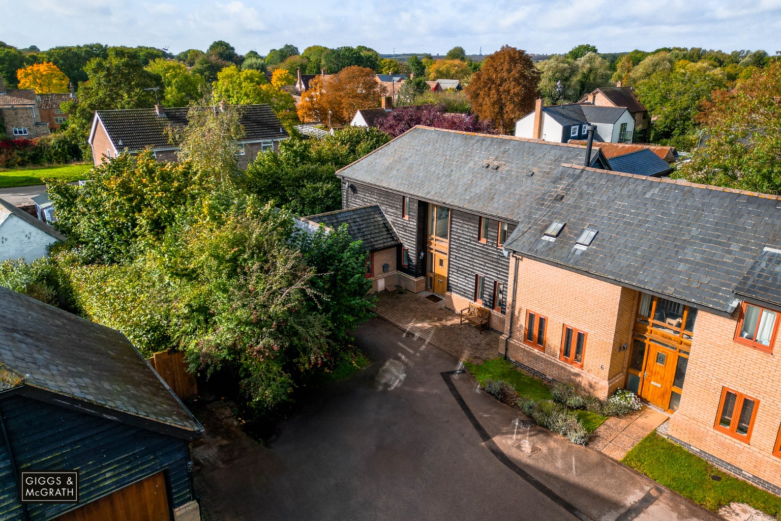 3 bed semi-detached house for sale in Butchers Close, Huntingdon  - Property Image 10