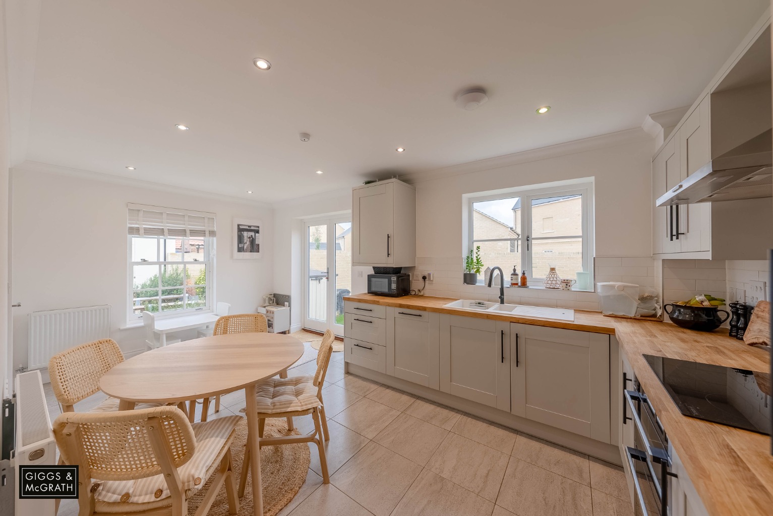 4 bed detached house for sale in Senliz Road, Cambridgeshire 4