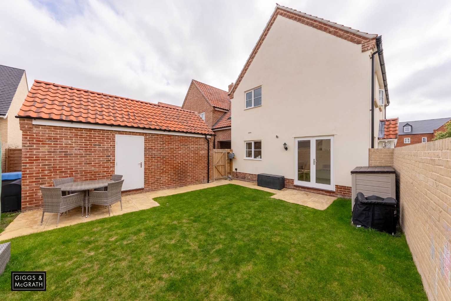 4 bed detached house for sale in Senliz Road, Cambridgeshire  - Property Image 16