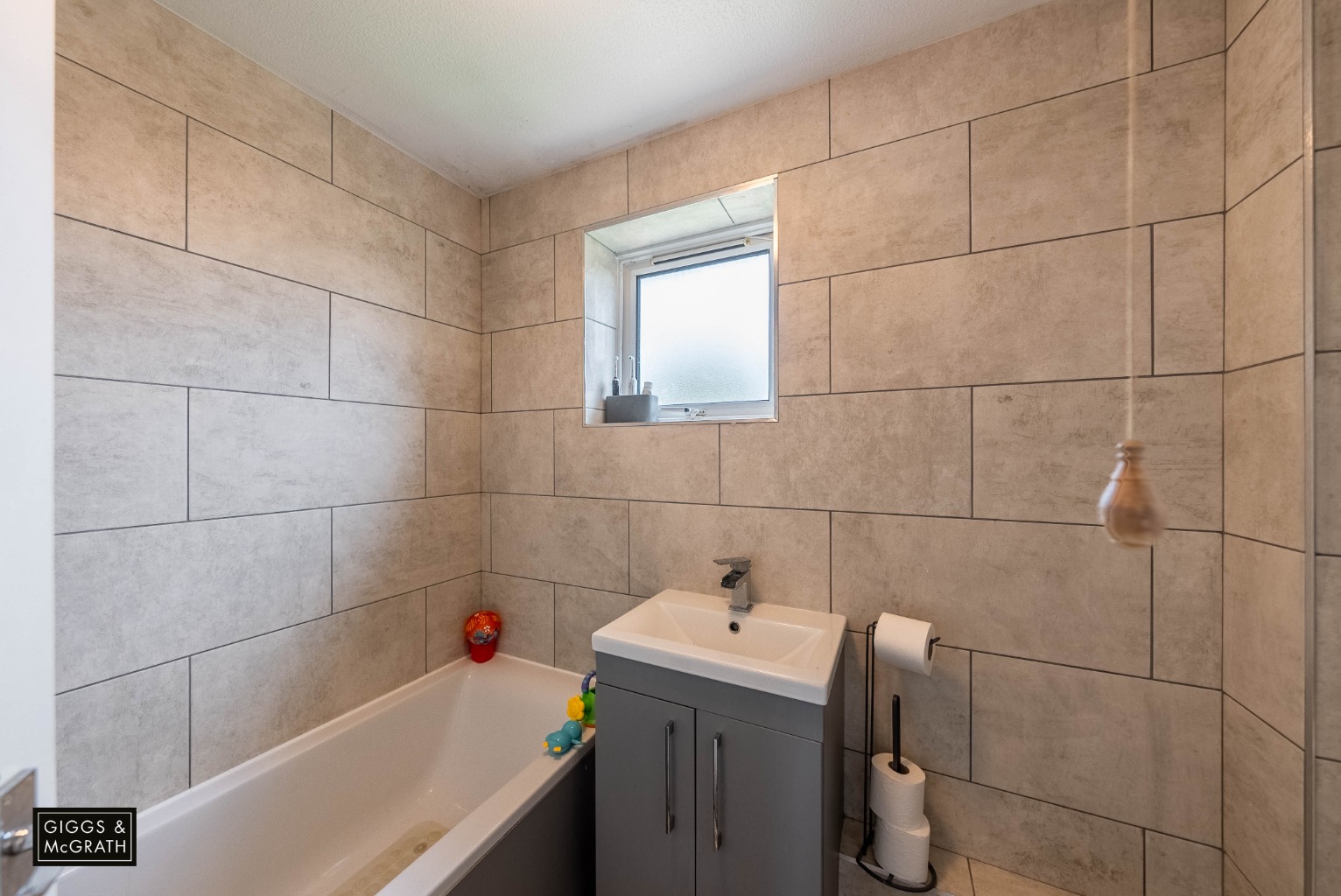 2 bed end of terrace house for sale in Bath Crescent, Huntingdon 17