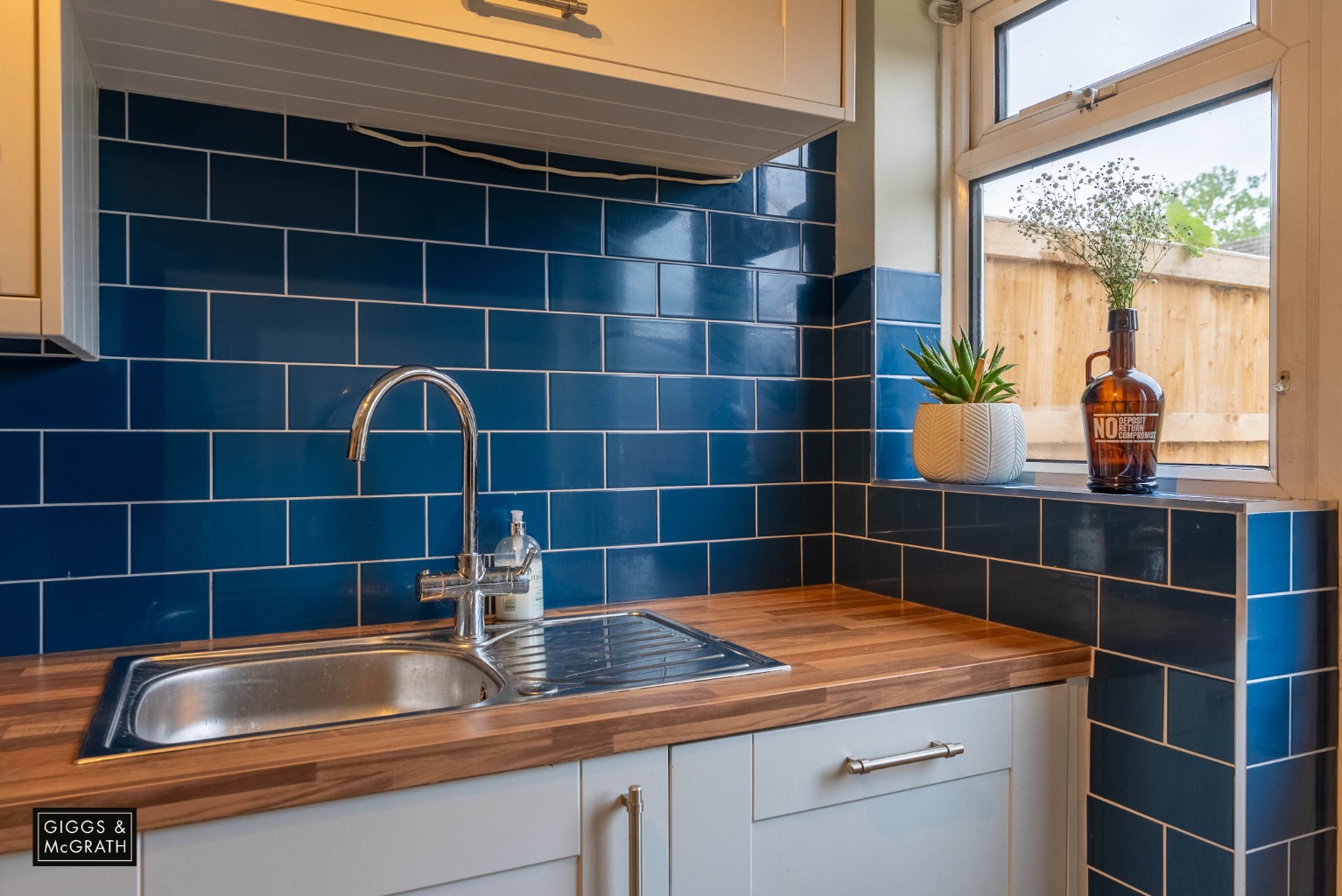 2 bed end of terrace house for sale in Bath Crescent, Huntingdon 11