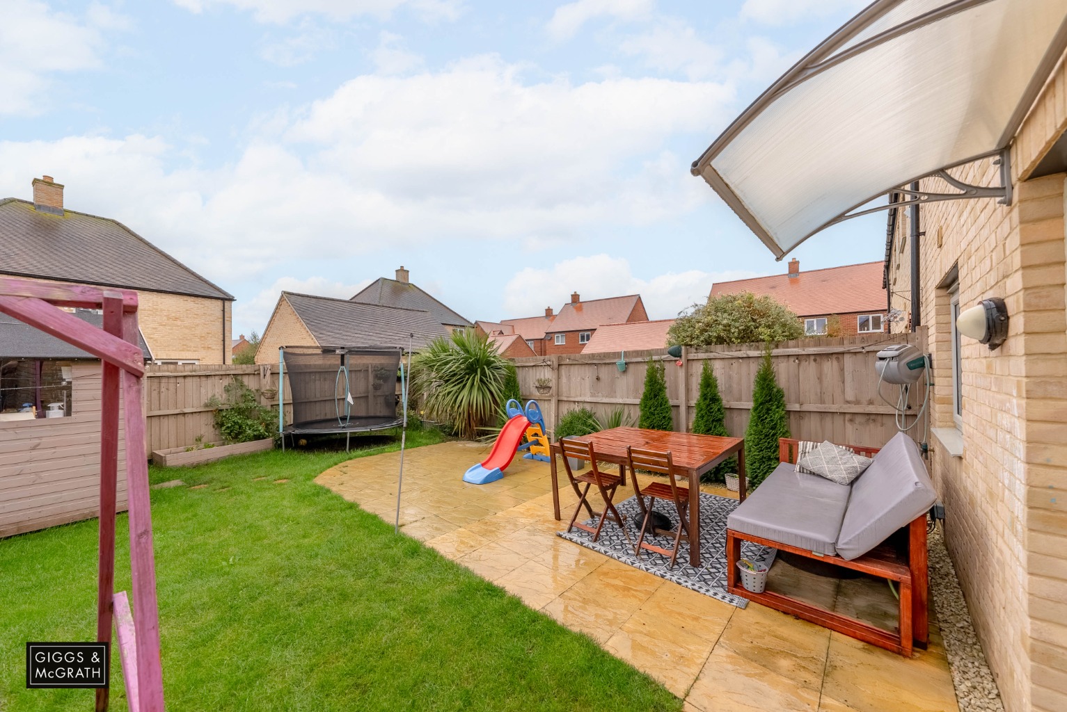 2 bed end of terrace house for sale in Tiptoff Close, Huntingdon  - Property Image 15