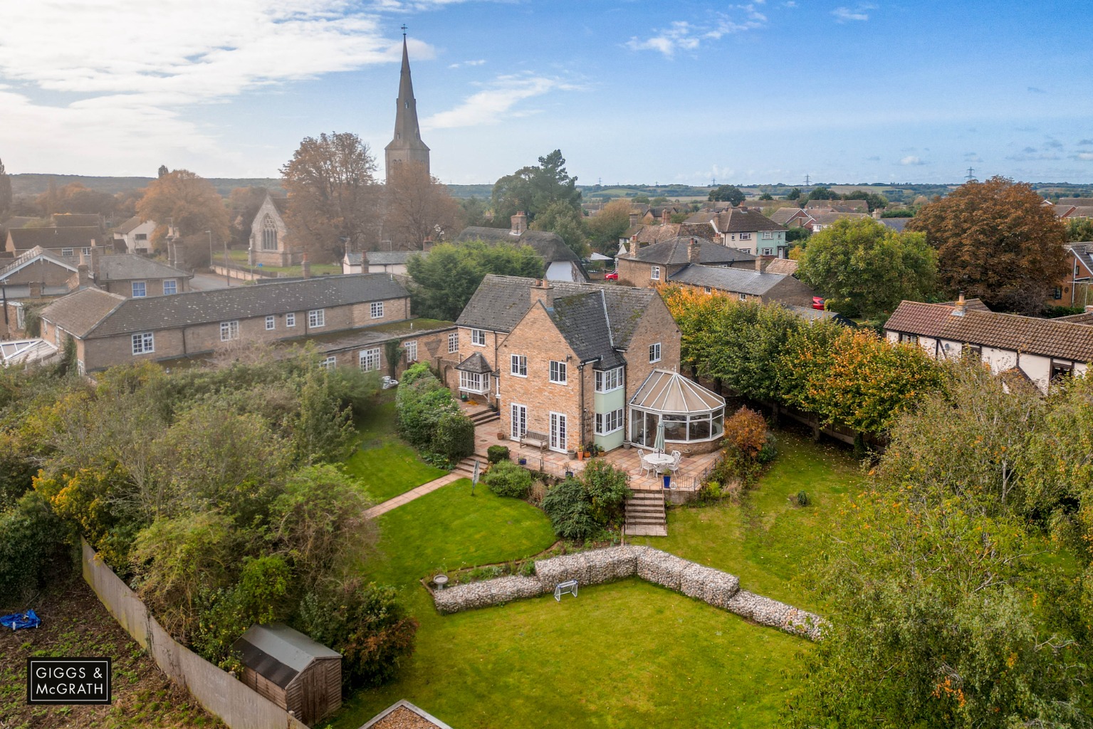 5 bed detached house for sale in Blacksmiths Lane, Huntingdon  - Property Image 1