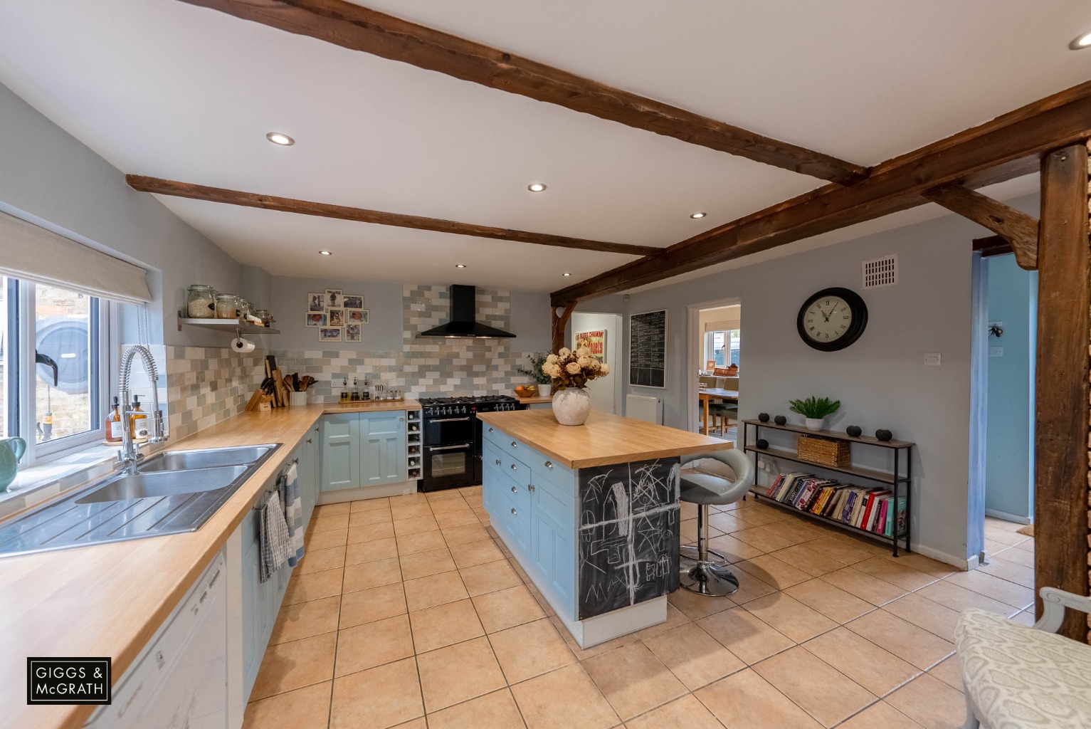 5 bed detached house for sale in High Street, Huntingdon  - Property Image 7