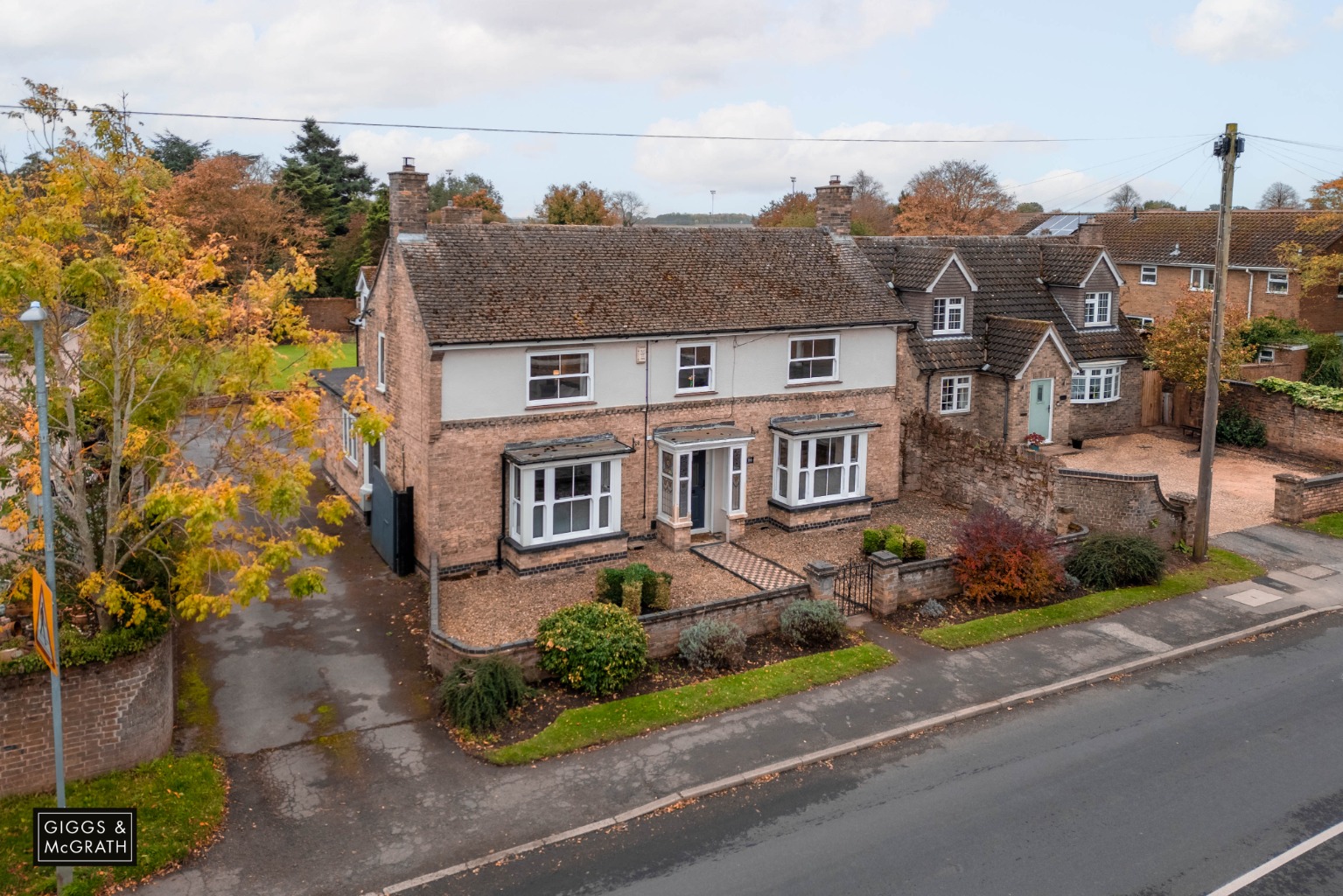 5 bed detached house for sale in High Street, Huntingdon  - Property Image 2