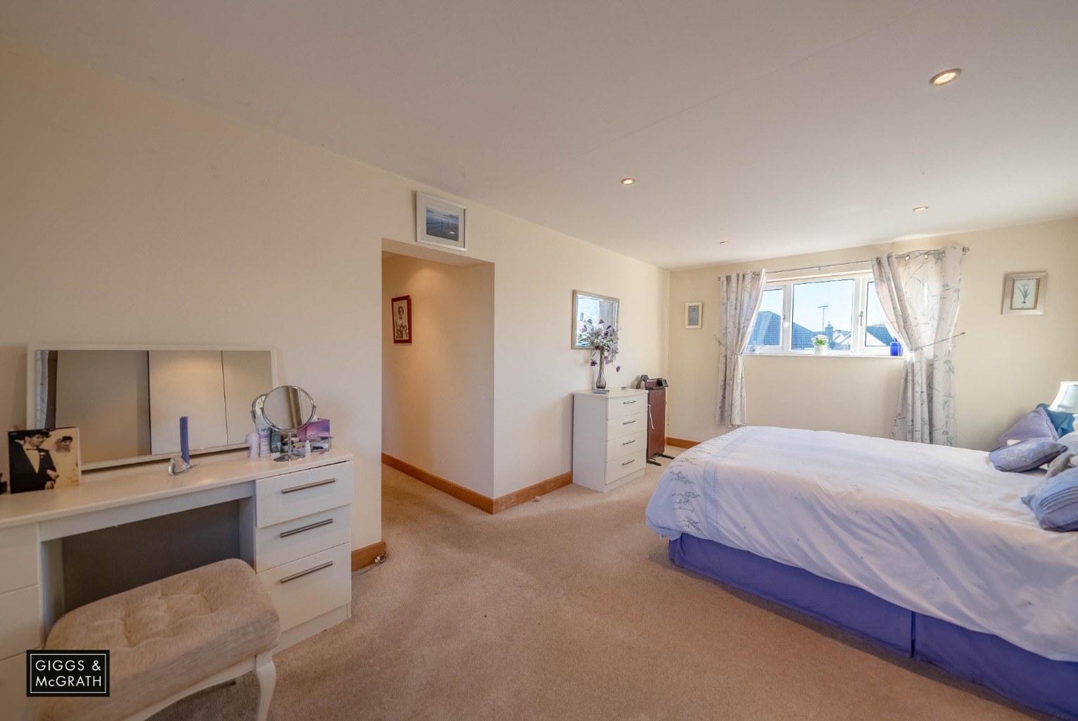 4 bed detached house for sale in Crane Close, Huntingdon 11