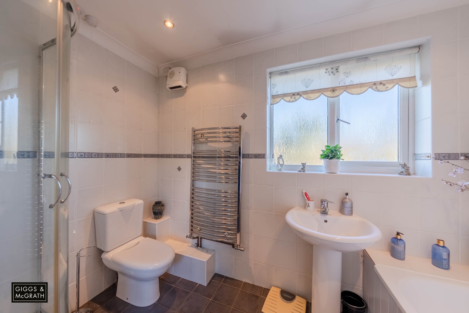 4 bed detached house for sale in Crane Close, Huntingdon 9