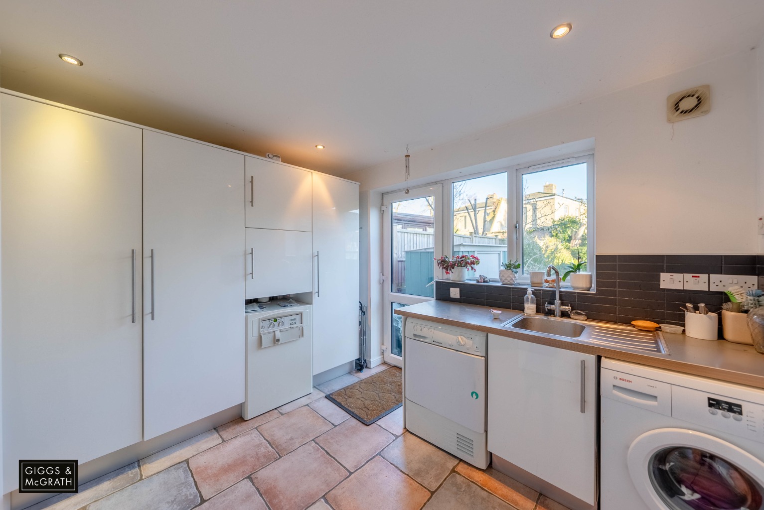 4 bed detached house for sale in Crane Close, Huntingdon 5